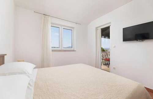 Malinska-Dubasnica Apartment | Apartments Novak by El-Pi Tours