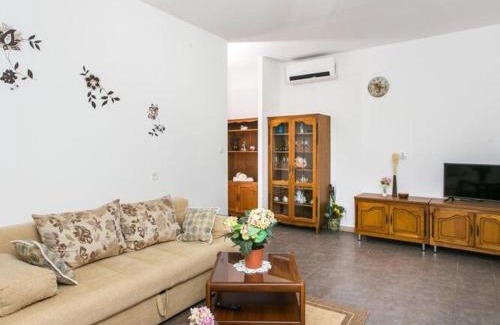 Brasina Apartment | Apartments Olive - Comfort One Bedroom Apartment with Terrace and Sea View - Popolica 50