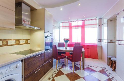 Dniprovs'kyi District Apartment | Apartments on Darnitsa