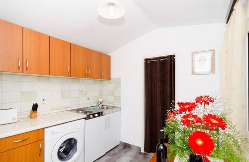 Pile House | Apartments Paula