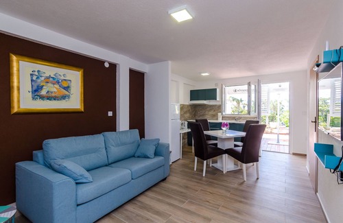Pile House | Apartments Paula