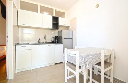 Pjescana Uvala Apartment | Apartments Pjescana Uvala 606