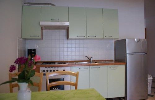 Porat Apartment | Apartments Robert