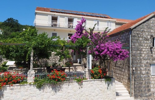 Slano House | Apartments & Room Eva Slano- Double Room with Balcony and Sea View