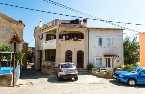Vrbnik Apartment | Apartments & Rooms Iva