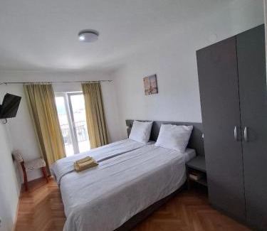 Neum House | Apartments & rooms Leon