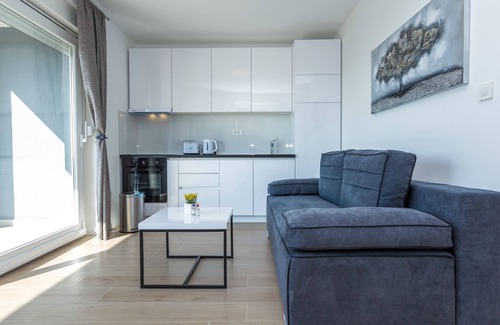 Zrce House | Apartments & Rooms Villa Casia