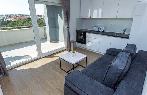 Zrce House | Apartments & Rooms Villa Casia