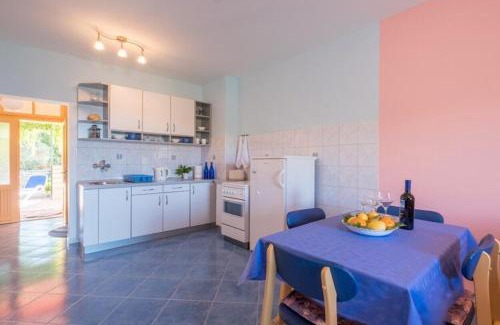 Molunat Apartment | Apartments Saulan - One Bedroom Apartment with Balcony and Sea View Molunat