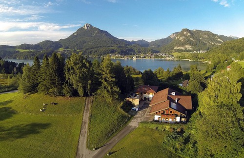 Fuschl am See Apartment | APARTMENTS SEEGARTL / Apartment "Filbling" with sunny balcony