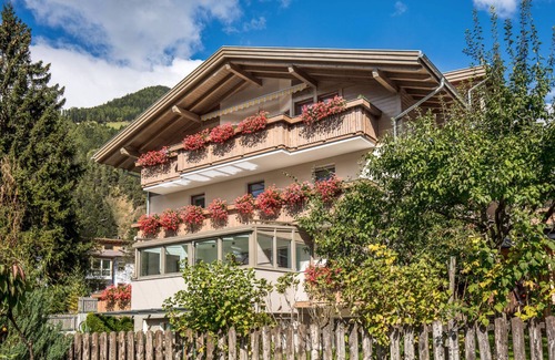 San Giovanni Apartment | Apartments Silva Klausberg with Mountain View, Wi-Fi, Garden, Terrace & Balcony