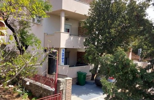 Ribarica Apartment | Apartments Sofija Ribarica (95359-A3) - Karlobag