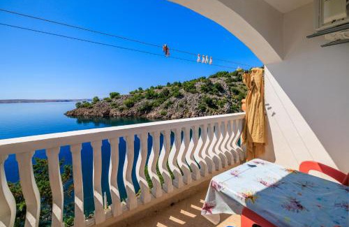 Baric Draga Apartment | Apartments Tasa