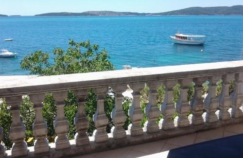 Brodarica Apartment | Apartments Teatina