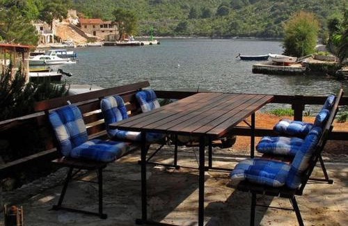 Okuklje Apartment | Apartments Vera - Comfort One-Bedroom Apartment with Terrace and Sea View Irena