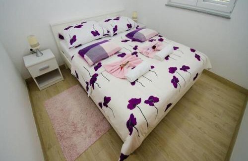 Orebic Apartment | Apartments Vesela - Premium One Bedroom Apartment with Terrace and Partial Sea View