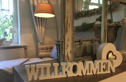 Alt-Travemunde/Ronnau Apartment | Apartments Villa Seeblick Travemünde