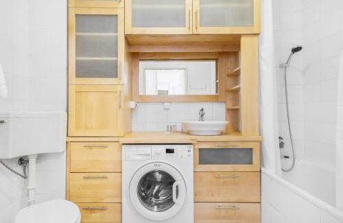 Praga Poludnie Apartment | Apartments Warsaw Kakowskiego by Noclegi Renters