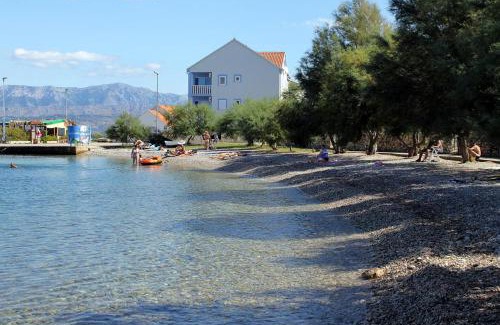 Mirce Apartment | Apartments with a parking space Mirca, Brac - 15683