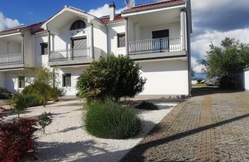 Smrdelje Apartment | Apartments with parking space Smrdelje, Krka - 23078
