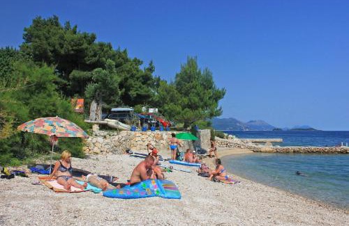 Kuciste Apartment | Apartments with parking space Kuciste - Perna, Peljesac - 10161