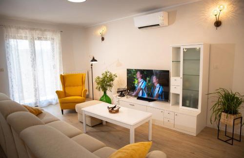 Kruncici Apartment | Apartments with parking space Sveti Lovrec, Central Istria - Sredisnja Istra - 24888
