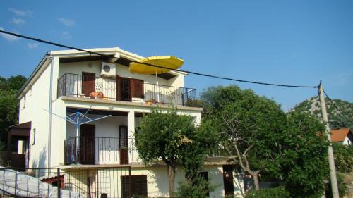 Karlobag Apartment | Apartments Zuanović