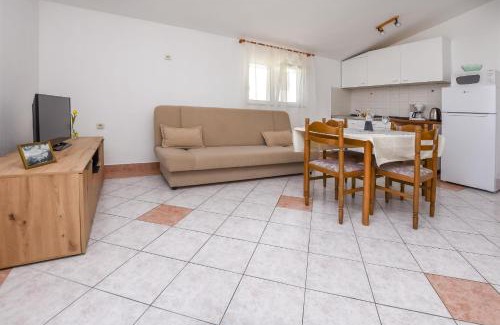 Razanj Apartment | Apartments Zvonko