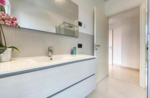 Montioni Apartment | ApartmentsGarda - Le Terrazze Del Garda Residence