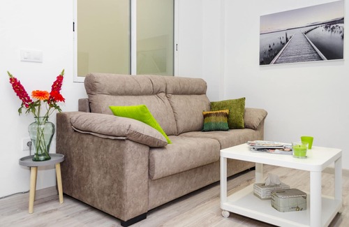 Trinitat Apartment | ApartUp Viveros Pets
