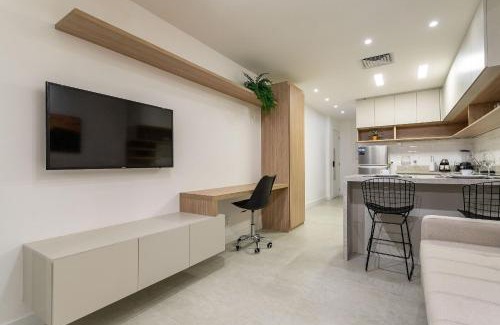 Laranjeiras Apartment | Apê with pool and gym: Metro 350m