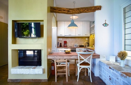 Katsimatika Villa | Apeiron I Villa - Two Bedroom Villa, Sleeps 4