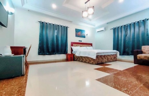 Gwarinpa Estate Hotel | Apex Hotel And Suites