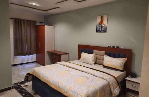 Gwarinpa Estate Hotel | Apex Hotel And Suites