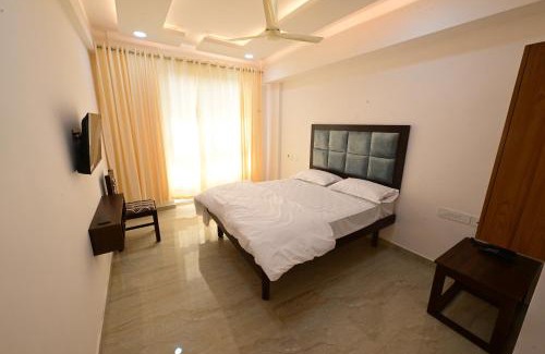 Palayam Hotel | Apex Residency Inn