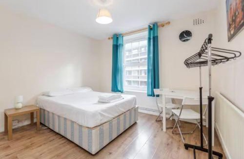 Elephant and Castle House | APlaceToStay Central London Apartment, Zone 1 BOND