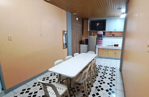 Baguio Apartment | Apo licz Family Room 1B
