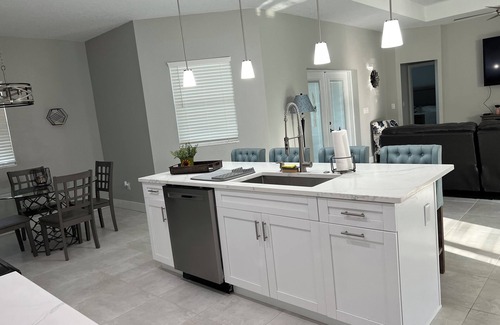 Apollo Beach House | Apollo Beach Gem