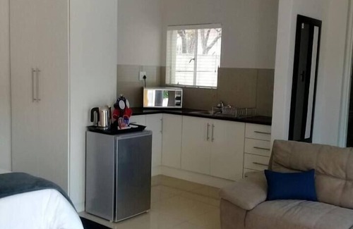 Greater Johannesburg Metropolitan Area Hotel | Apollo Hotel