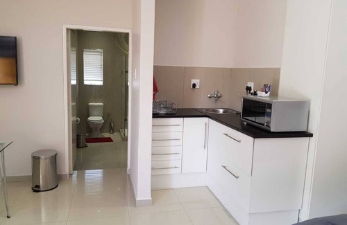 Greater Johannesburg Metropolitan Area Hotel | Apollo Hotel