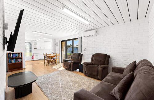Narooma Apartment | Apollo Unit 25 Ground Floor