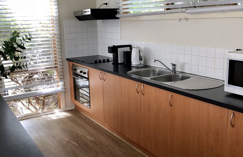Apollo Bay House | Apollo Vista - newly refurbished, stylish home