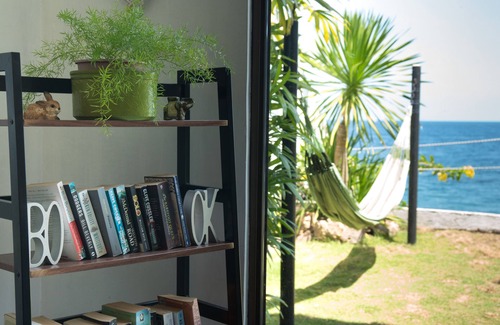 Zamboanguita House | Apoview Beachhouse. Beach, Beauty, Bliss