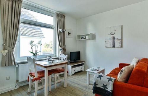 Wenningstedt-Braderup Apartment | App-7-in-strandnaher-Lage-Baederstil-Villa-in-Wenningstedt-Sylt