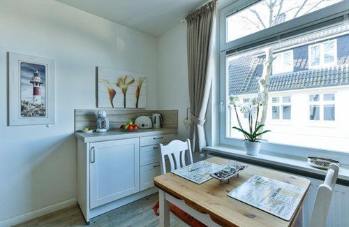 Wenningstedt-Braderup Apartment | App-7-in-strandnaher-Lage-Baederstil-Villa-in-Wenningstedt-Sylt