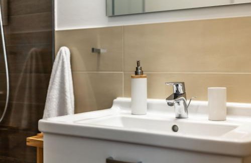Kuehlungsborn Hotel | App Kardinal