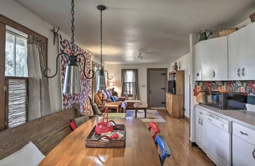 Blue Ridge Cottage | Appalachian Cottage near downtown McCaysville, GA