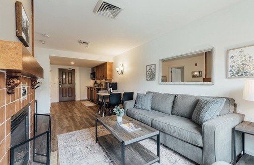 Vernon Condo | Appalachian @ Mtn Creek Pool Hot Tubs Sauna Gym Deck Mtn Front #240