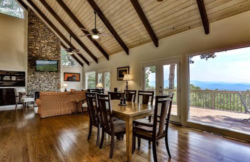Big Canoe House | Appalachian Sky - Scenic Mountain View Cabin in Big Canoe