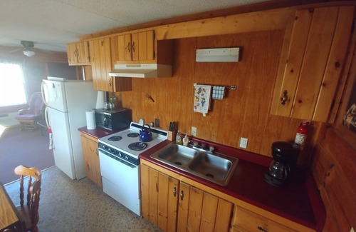 Cherokee Cabin | Appaloosa Two is Minutes away from Harrah's Casino and Downtown Cherokee.